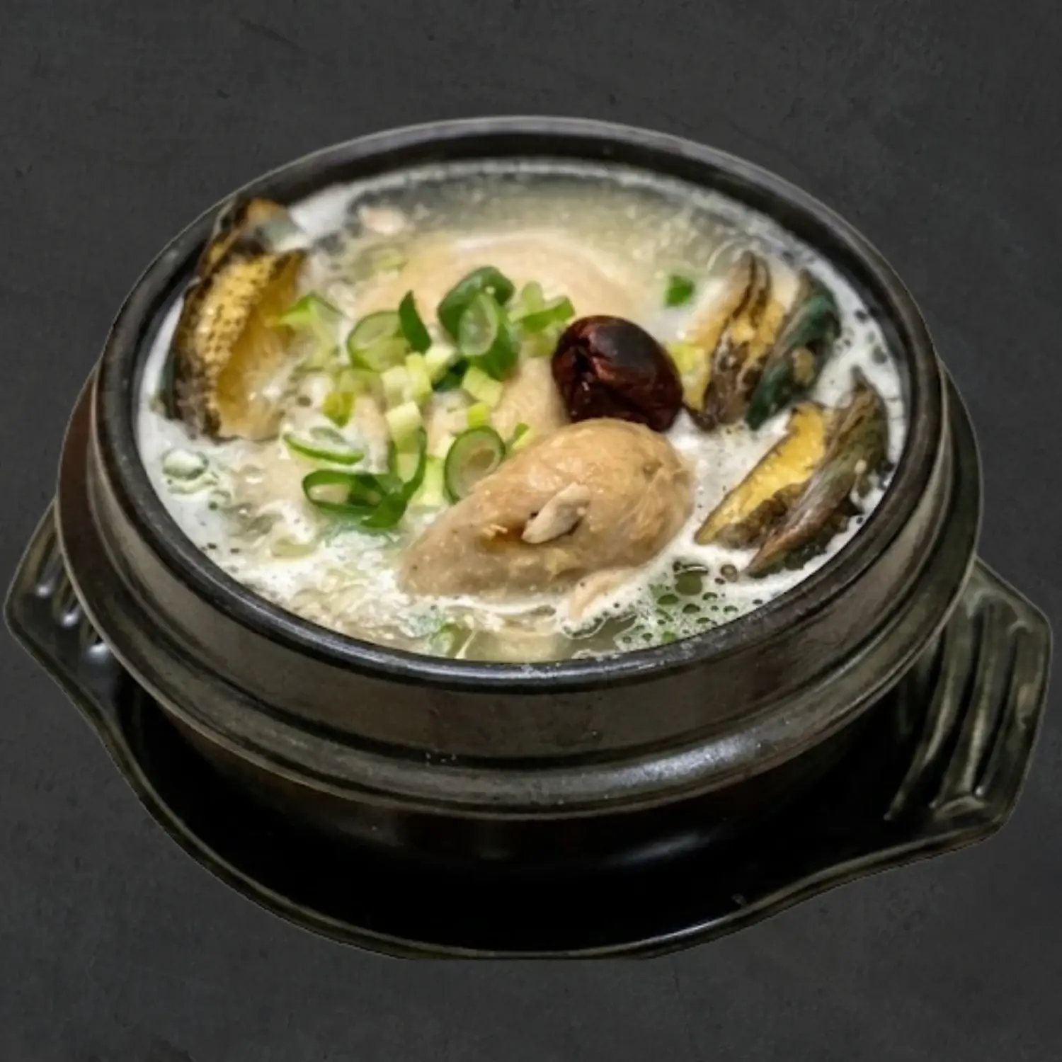 전복을 올린 제주삼호 전복삼계탕